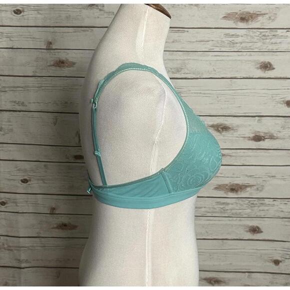 PINK Victoria's Secret lace plunge bralette Size Medium - Picture 4 of 9